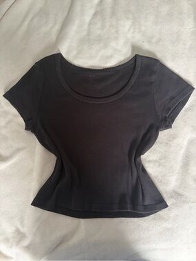 Brandy Melville / John Galt Short Sleeve Top